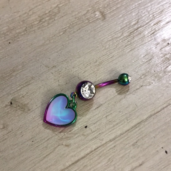 Jewelry - Heart belly ring